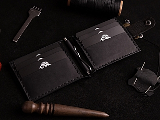 Шкіряний чоловічий затиск для купюр на 8 відділів для карток та з зовнішньою кишенею для монет