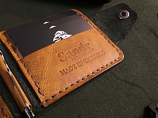 Чоловічий затиск гаманець ручна робота вміщає прозорий відділ для документів 4 для карток та 1 прихований