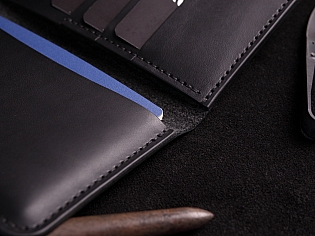 Шкіряна обкладинка для паспорта книжечки з відділами для карток