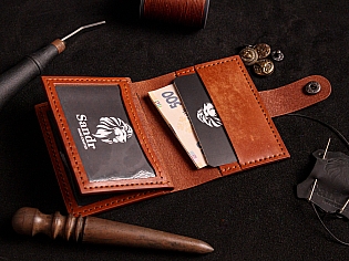 Органайзер для документів та водійського посвідчення на кнопці