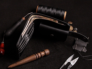 Гаманець шкіряний ручна робота 3 відділи для карток 1 таємний та простора кишенька для монет