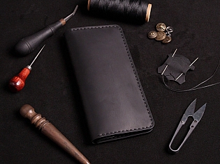 Шкіряне портмоне на рівну купюру з внутрішнім відділом для монет на кнопці