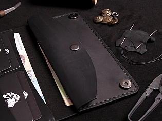 Шкіряне портмоне на рівну купюру з внутрішнім відділом для монет на кнопці