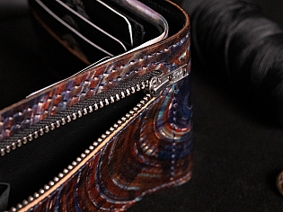 Шкіряний гаманець з унікальним малюнком та монетницею