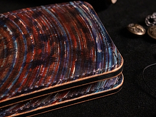 Шкіряний гаманець з унікальним малюнком та монетницею