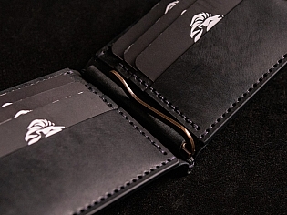 Гаманець-затиск для купюр з відділом для монет пошитий з натуральної шкіри