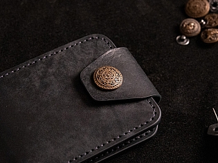 Гаманець-затиск для купюр з відділом для монет пошитий з натуральної шкіри