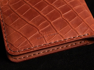 Шкіряний чорний чоловічий гаманець пошитий вручну поміщає 6 відділів для карток