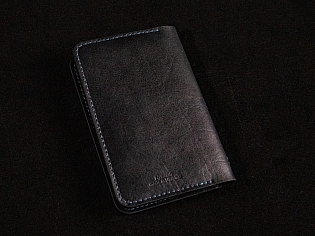 Шкіряна обкладинка для паспорта книжечки з тисненням та малюнком голови лева