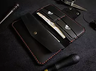 Шкіряне портмоне на рівну купюру зі зрізаними кутами та кишенею для монет