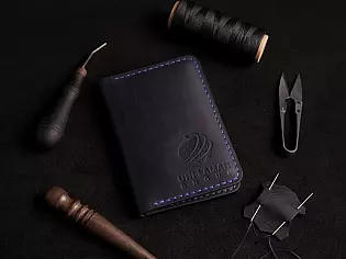 Обкладинка для паспорта з відділами для карток