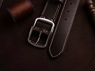 Ремінь з натуральної шкіри чоловічий прошитий по всій довжині міцною ниткою та з обробленими торцями