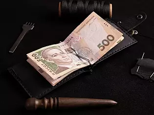 Шкіряний чоловічий затиск для купюр на 8 відділів для карток та з зовнішньою кишенею для монет