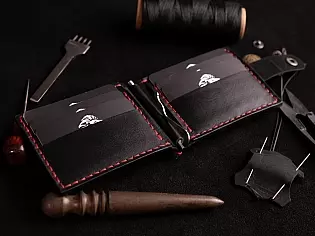 Шкіряний чоловічий затиск для купюр на 8 відділів для карток та з зовнішньою кишенею для монет