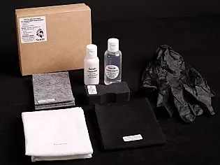 Набір для догляду за шкіряними виробами з cleaner