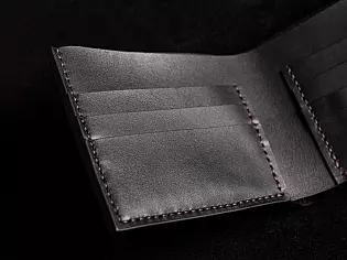 Шкіряний чоловічий гаманець з кольоровим тисненням самурая ручна робота 