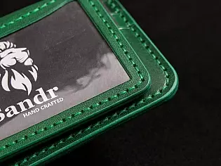 Чоловічий гаманець шкіряний 2 прозорих відділи для ID документів та 6 відділів для карток без защіпки