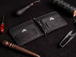 Шкіряний зажим для купюр чоловіча модель на 8 зовнішніх відділів для карток та 2 внутрішніх ручний пошив