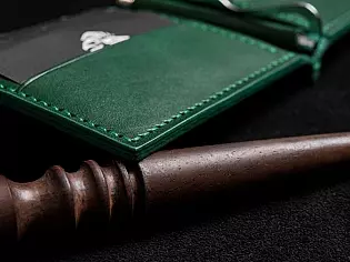 Шкіряний чоловічий затиск для купюр з зовнішньою кишенею для монет преміальний шов