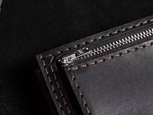 Шкіряний чоловічий гаманець ANGLE внутрішня кнопка магніт та зовнішній відділ для монет на замочку