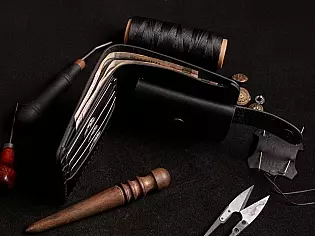 Гаманець шкіряний ручна робота 3 відділи для карток 1 таємний та простора кишенька для монет