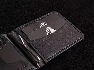 Шкіряний гаманець-затиск максимально тонкий із відділами для карток