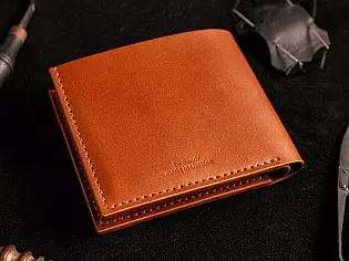 Шкіряний гаманець з промальованим тисненням зображення стародавнього воїна месника. ручний пошив, якісна італійська шкіра, 