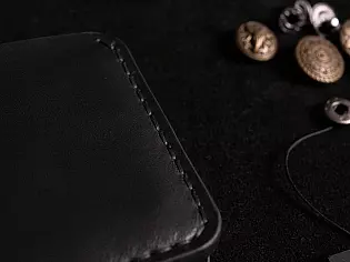 Чоловічий шкірняий гаманець пошитий вручну поміщає 6 відділів для карток та 2 таємних 