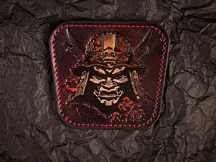 Патч із тисненим зображенням самурая в бойовому шоломі