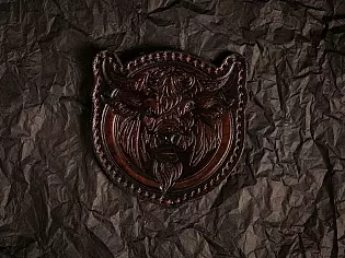 Шкіряний патч із тисненим зображенням голови бика