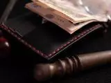 Шкіряний чоловічий затиск для купюр на 8 відділів для карток та з зовнішньою кишенею для монет
