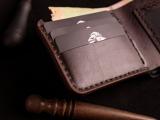 Шкіряний чоловічий гаманець на кнопці з прозорим відділом для id документів та три карти