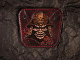 Патч із тисненим зображенням самурая в бойовому шоломі
