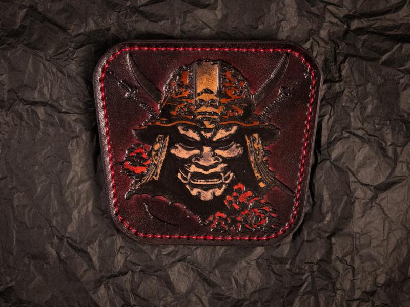 Патч із тисненим зображенням самурая в бойовому шоломі