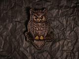 Шкіряний патч із тисненим зображенням сови