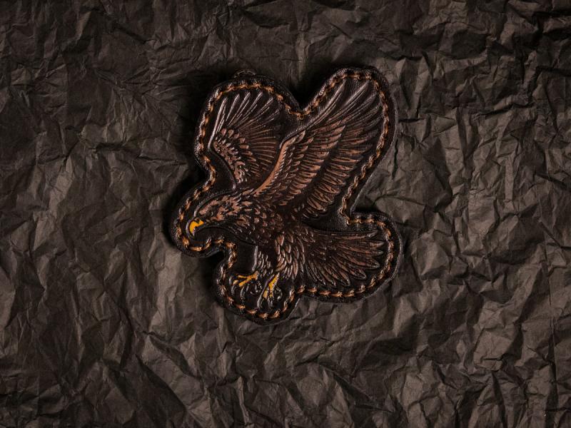 Шкіряний патч із тисненим зображенням орла